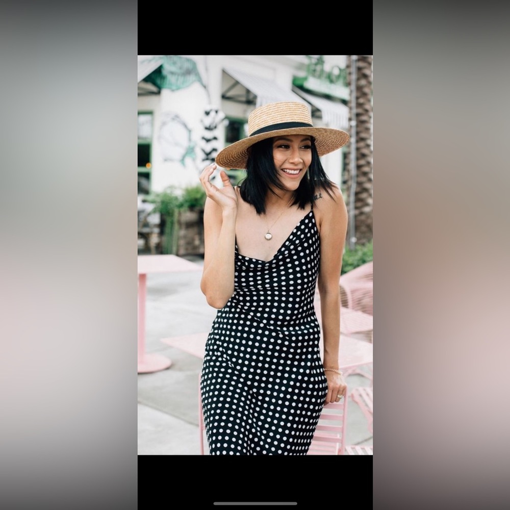 Dress - Picture 2 of 4